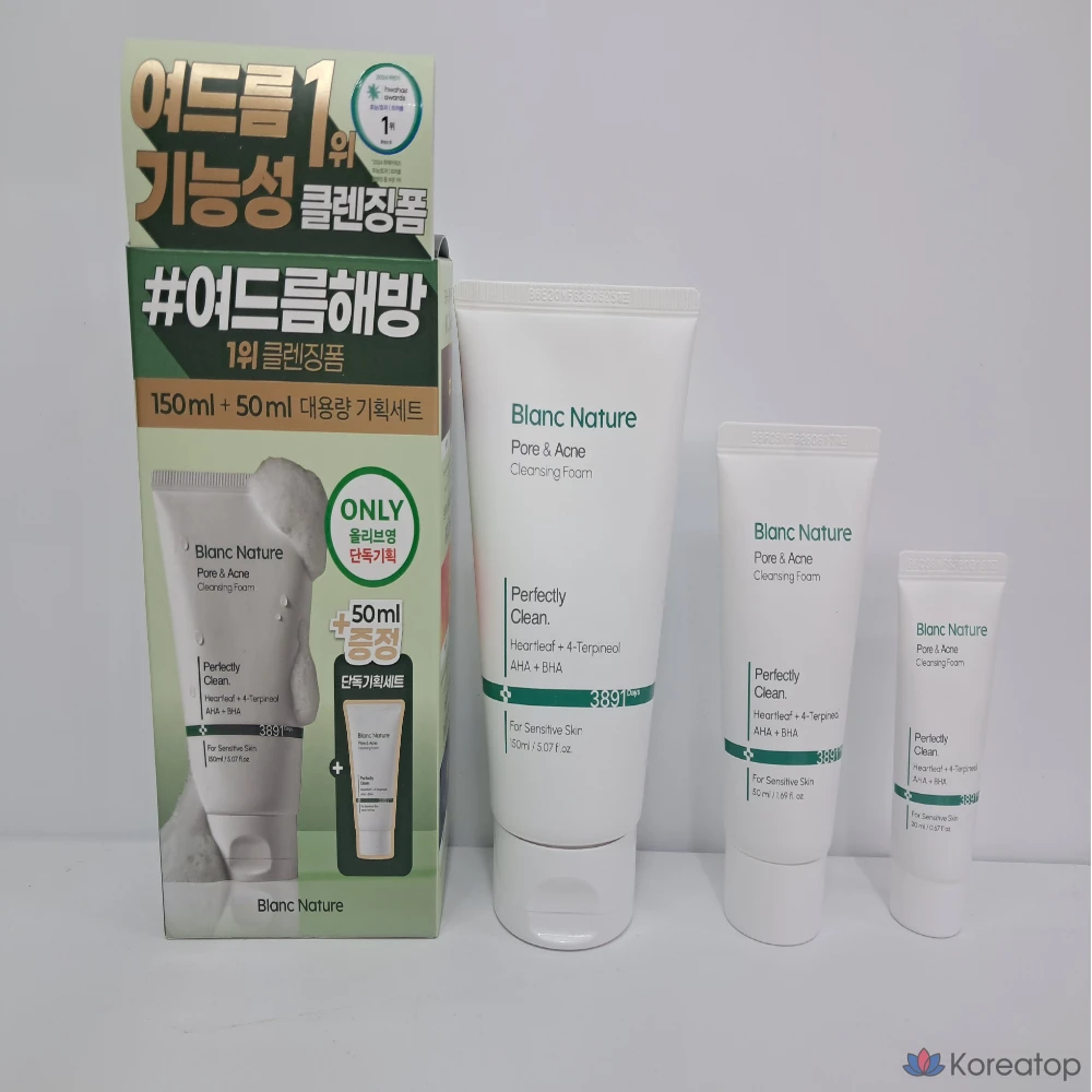 Очищающая пенка Blanc Nature Acne Cleansing Foam, 200 мл, 1 шт.