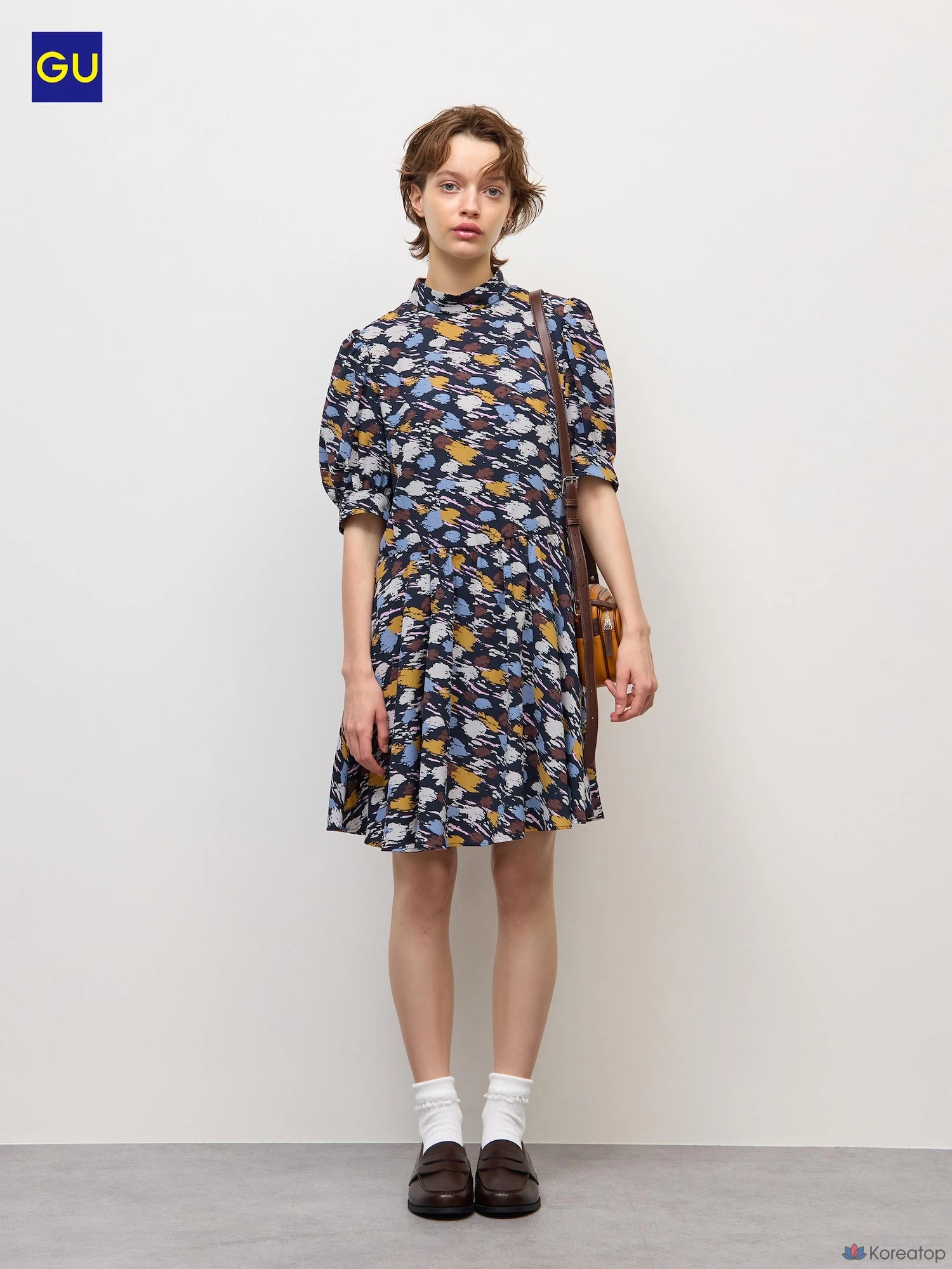 Платье Uniqlo Stand Collar Half Sleeve