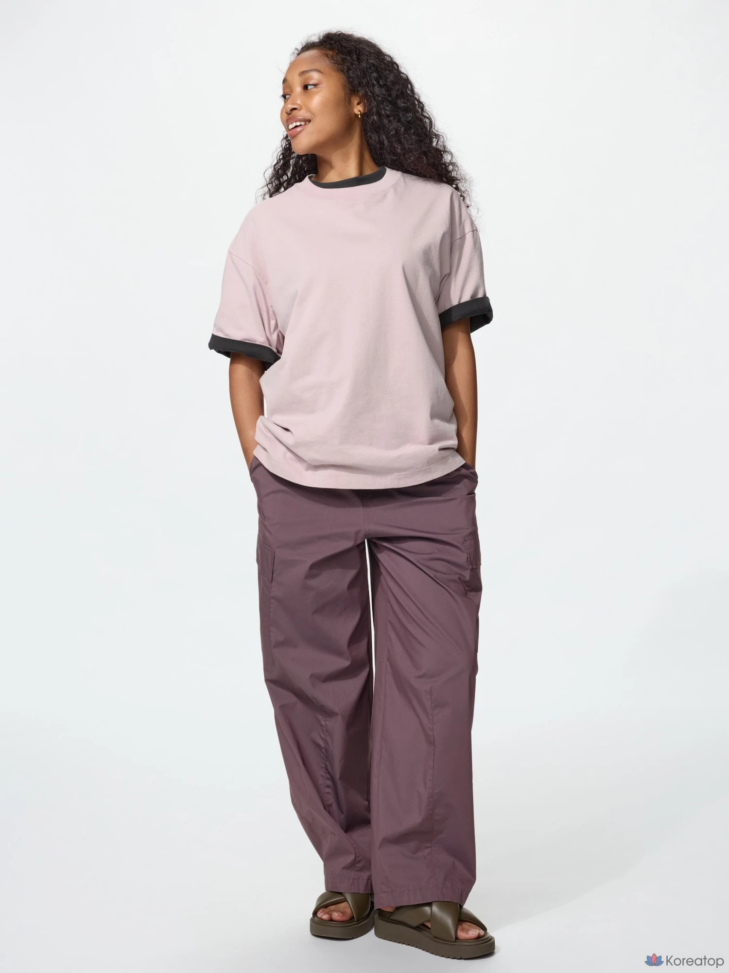 Футболка Uniqlo Boxy Crop T