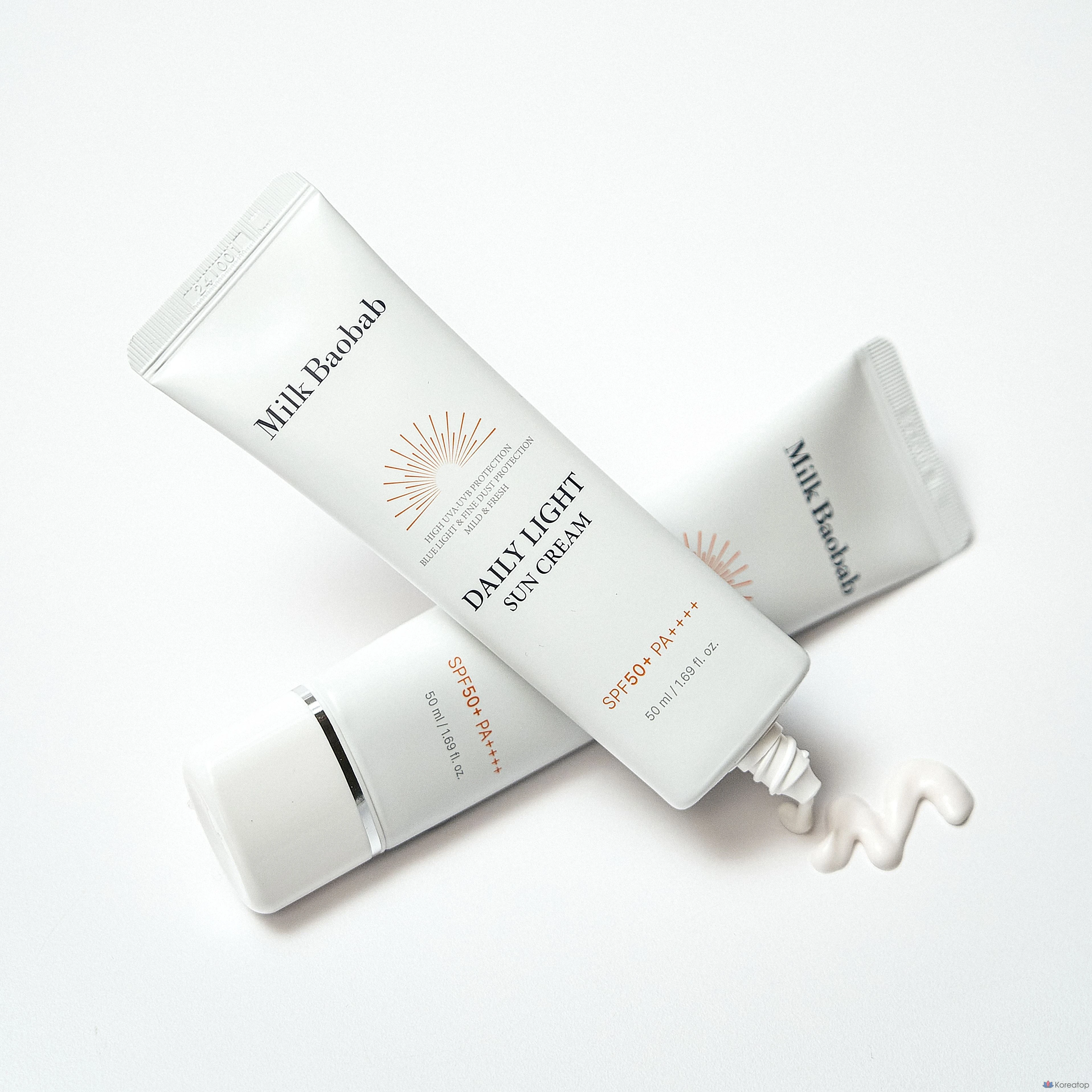 Солнцезащитный крем Milk Baobab Daily Light Sunscreen SPF50+ PA++++, 1 шт., 50 мл