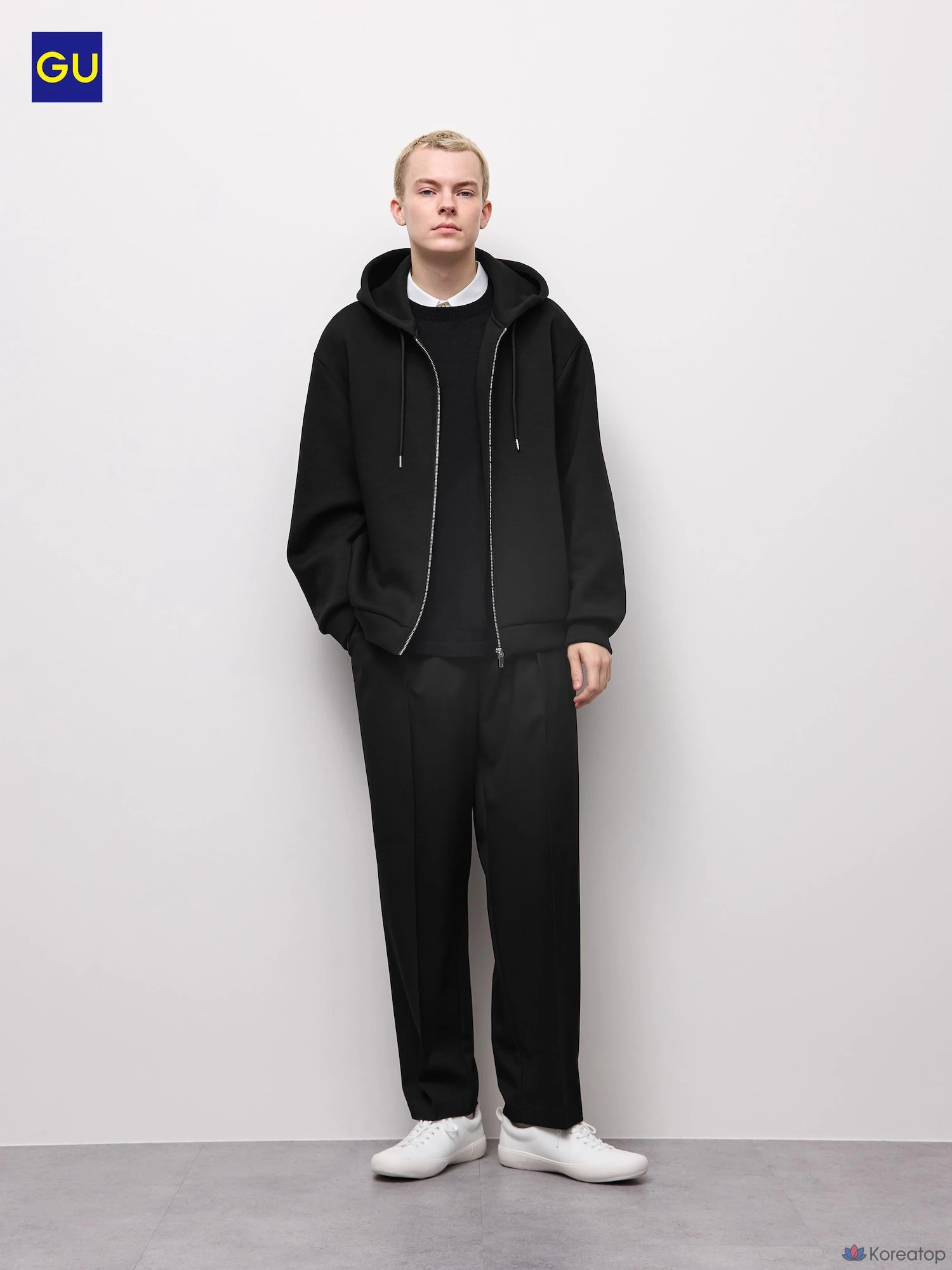 Брюки Uniqlo Tuck Tapered Pants