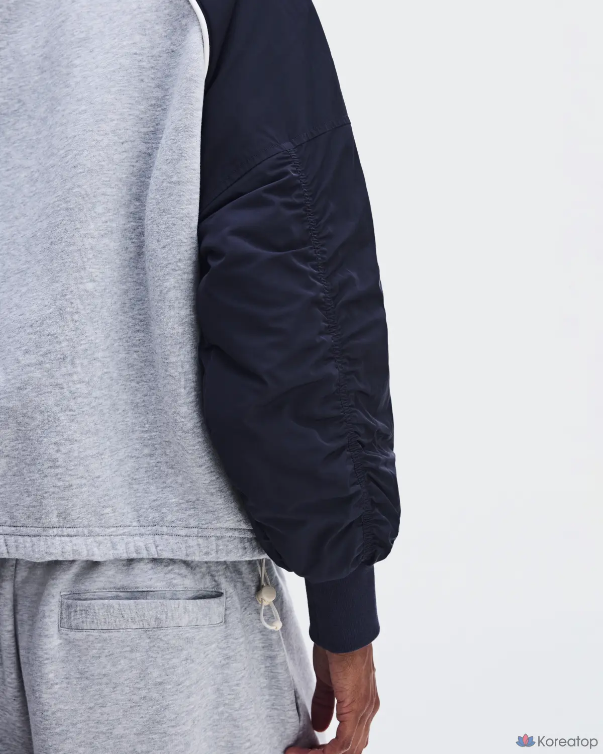 Свитшот ON Oversized Crewneck, фото 4