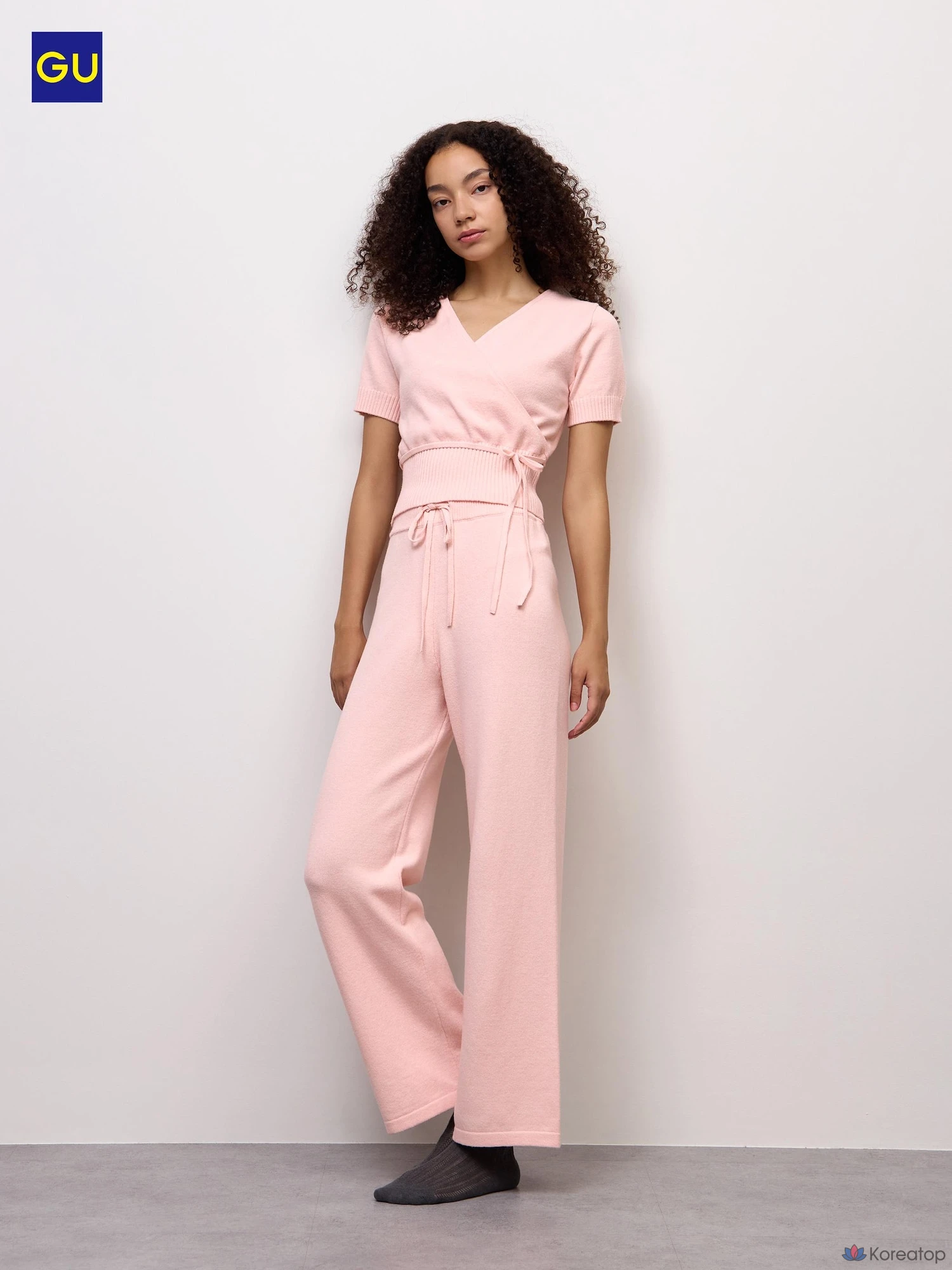 Брюки Uniqlo Knit Flare Pants