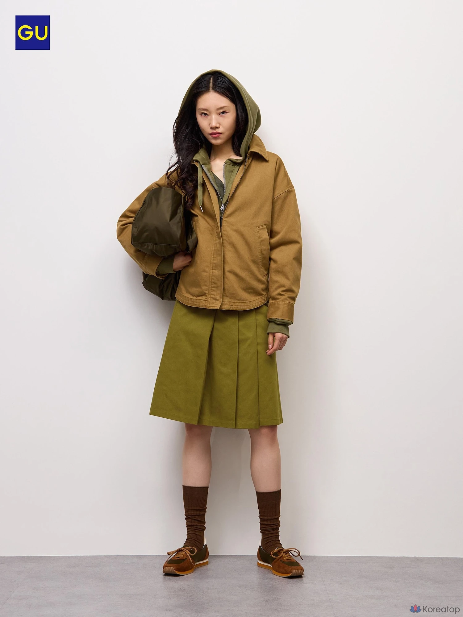 Юбка-миди Uniqlo Chino Pleated Midi Skirt