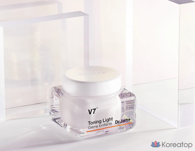 Осветляющий крем Dr. Jart+ Brightamin V7 Toning Light Cream, 15 мл, 1 шт.