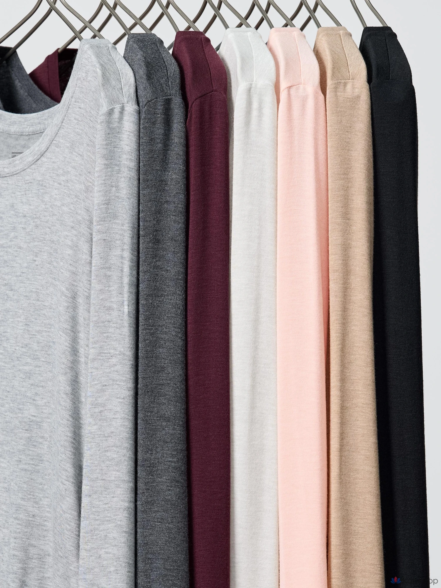 Футболка с длинным рукавом Uniqlo Heattech Cashmere Blend U-Neck Extra Warm