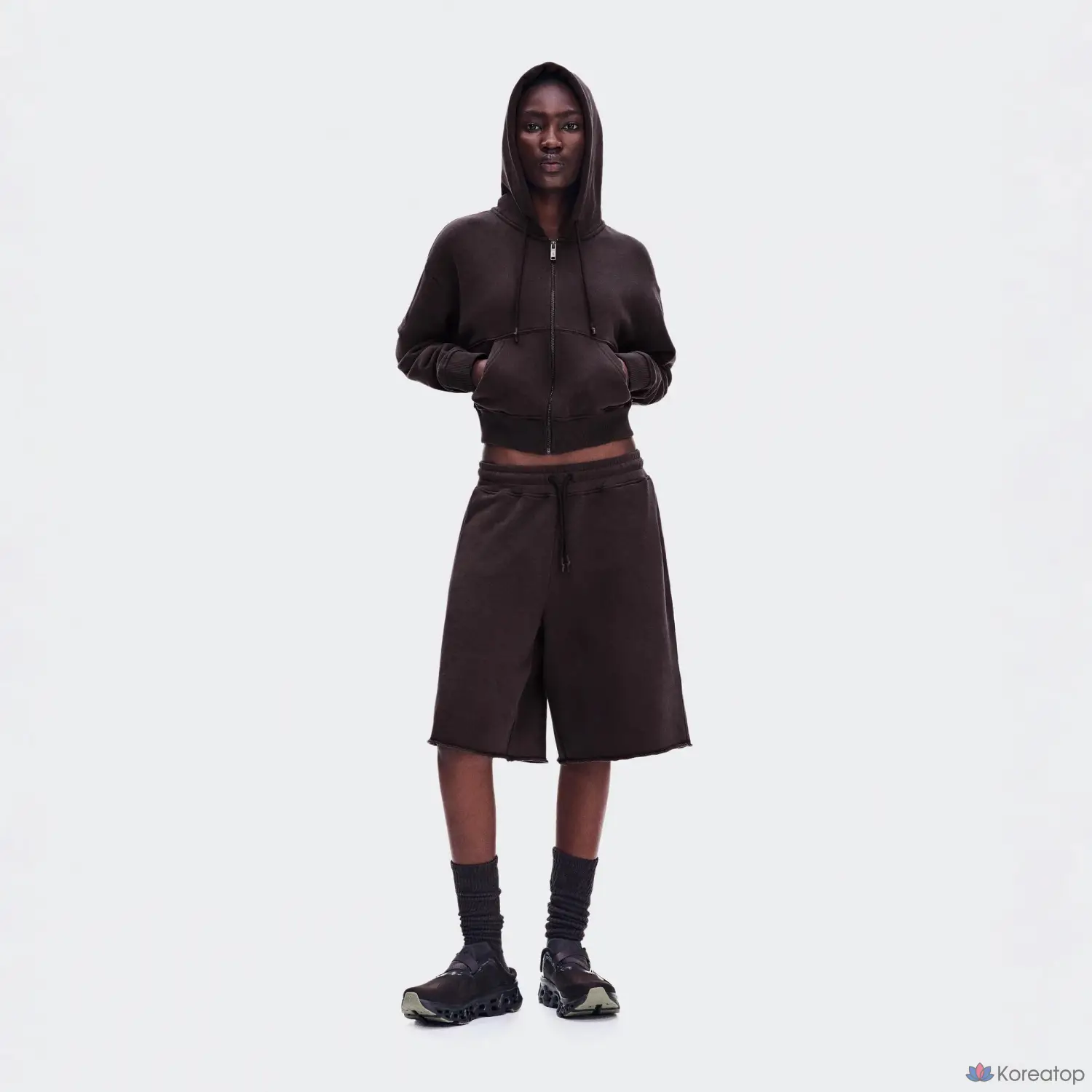 Шорты ON Club Collective Short FKA