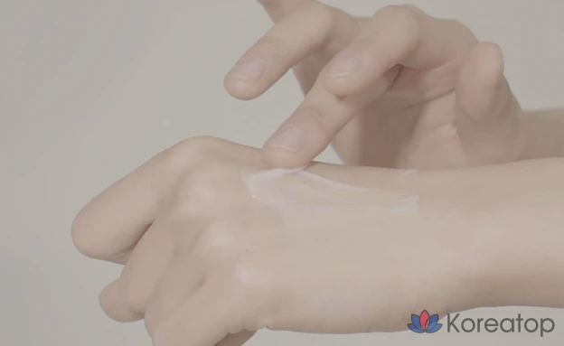 Увлажняющий крем Rovectin Calming Lotus Clean Lotus Water, 60 мл, 1 шт.