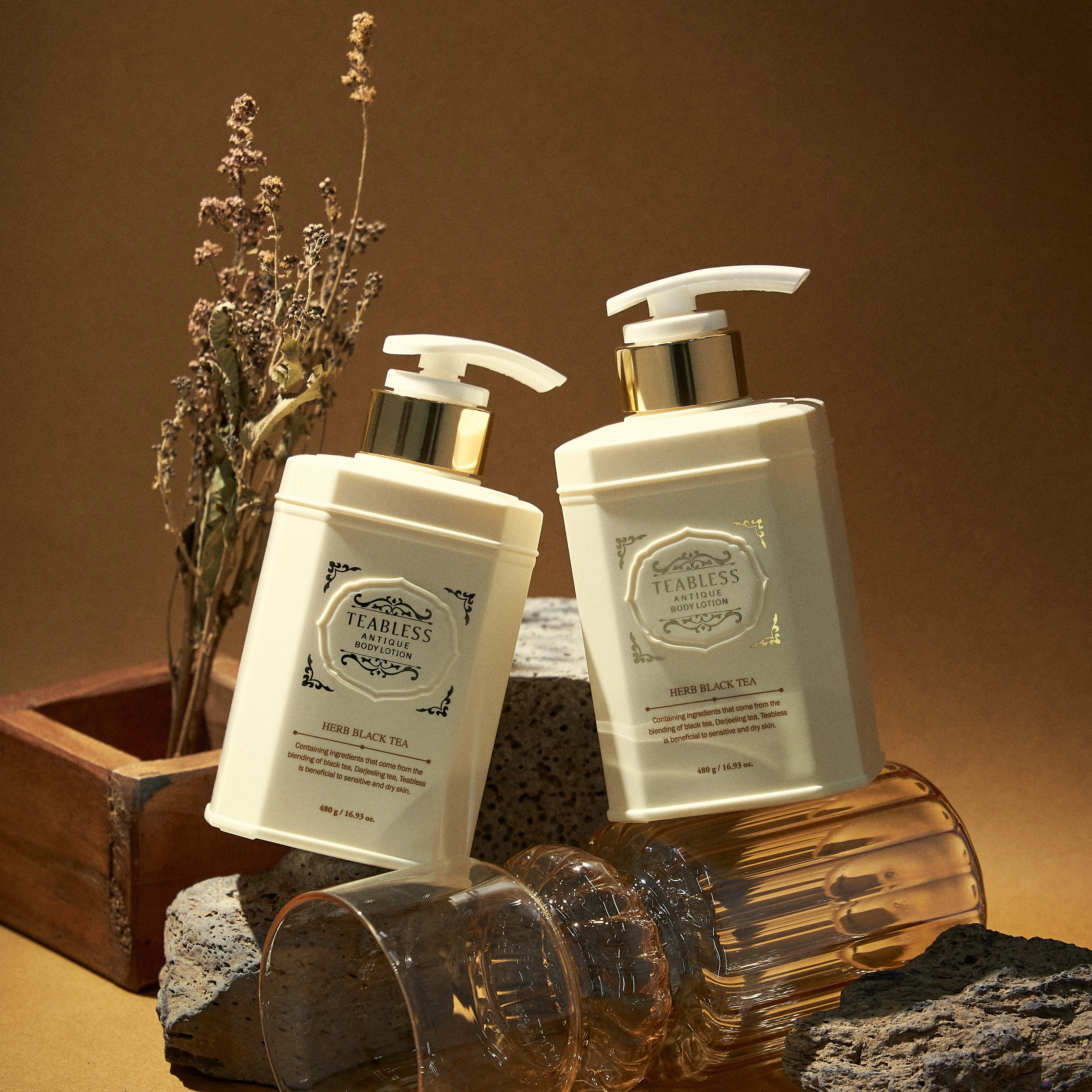 Лосьон для тела TEABLESS Herb Black Tea Antique без запаха, 480 г, 1 шт.