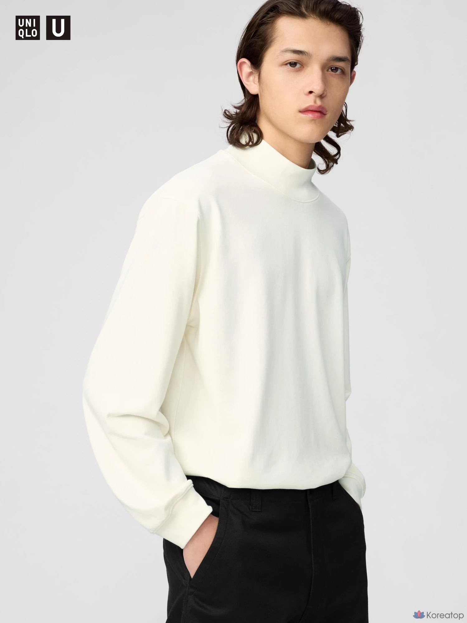 Футболка Uniqlo Mock Neck Long Sleeve T-Shirt