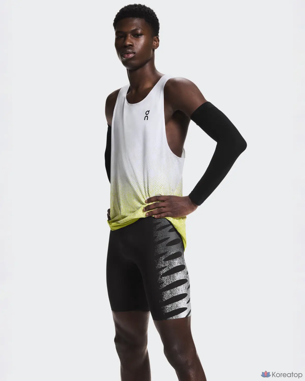 Тайтсы ON Zero Half Tights