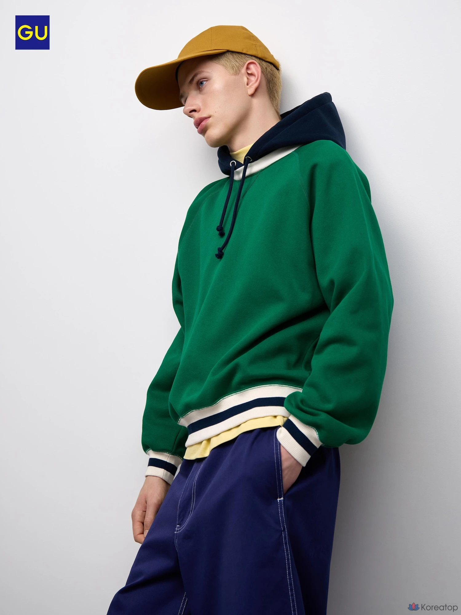 Худи Uniqlo Heavyweight Sweat Cocoon Hoodie, двухцветный