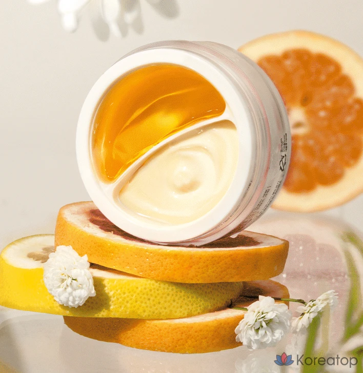 Базовый набор D'alba White Truffle: первый ароматический спрей-сыворотка 60 мл + двухслойная восстанавливающая сыворотка 30 мл + двухслойная сыворотка и крем 70 г, 1 комплект.