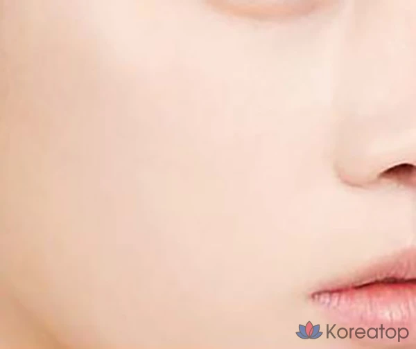 База под макияж Too cool for school Art Class Blanc de, 30 мл, № 1, прозрачно-голубая, 1 шт.