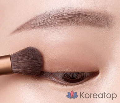 Кисть для теней Too cool for school Artist Vegan, смешанные оттенки, 1 шт.