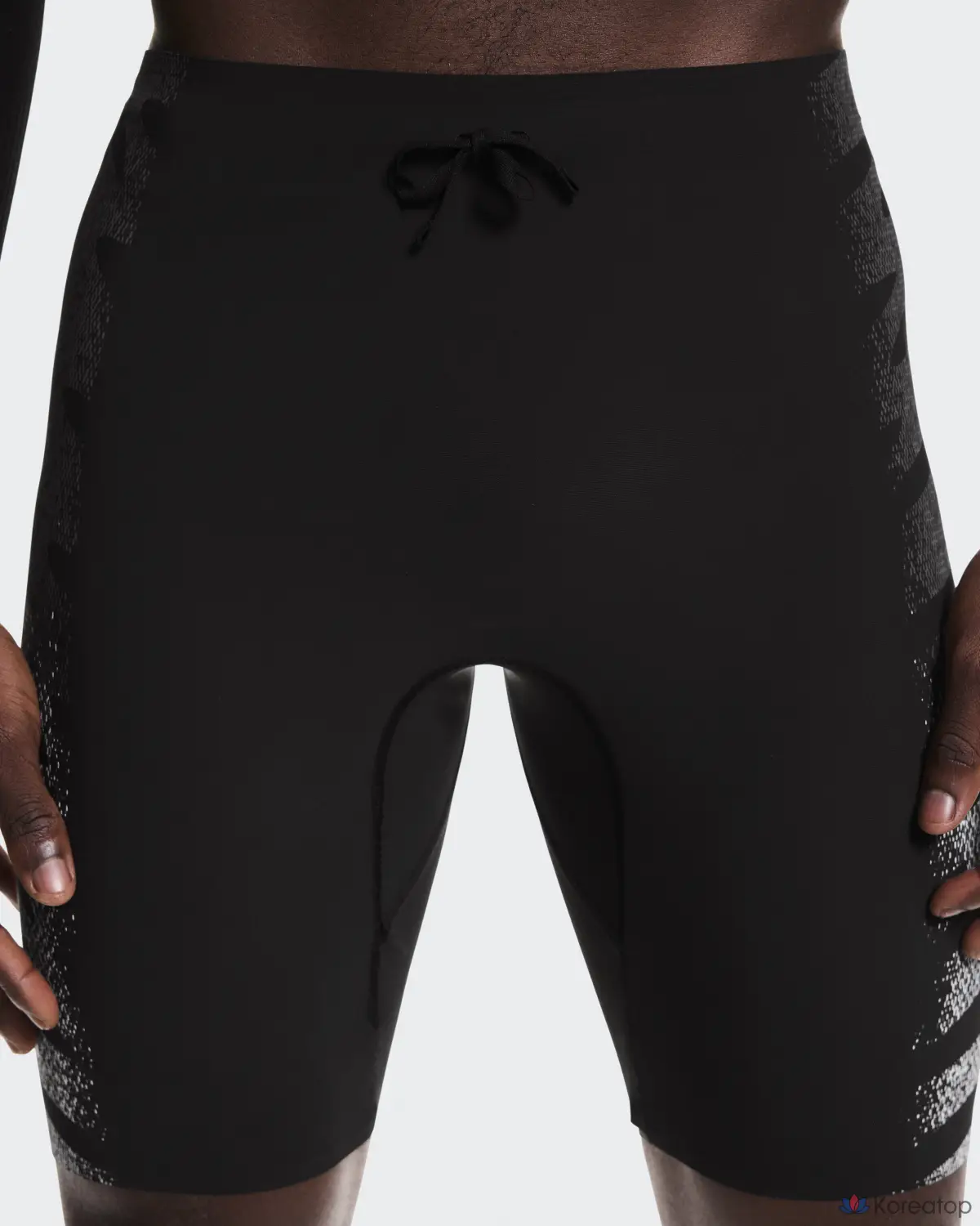Тайтсы ON Zero Half Tights