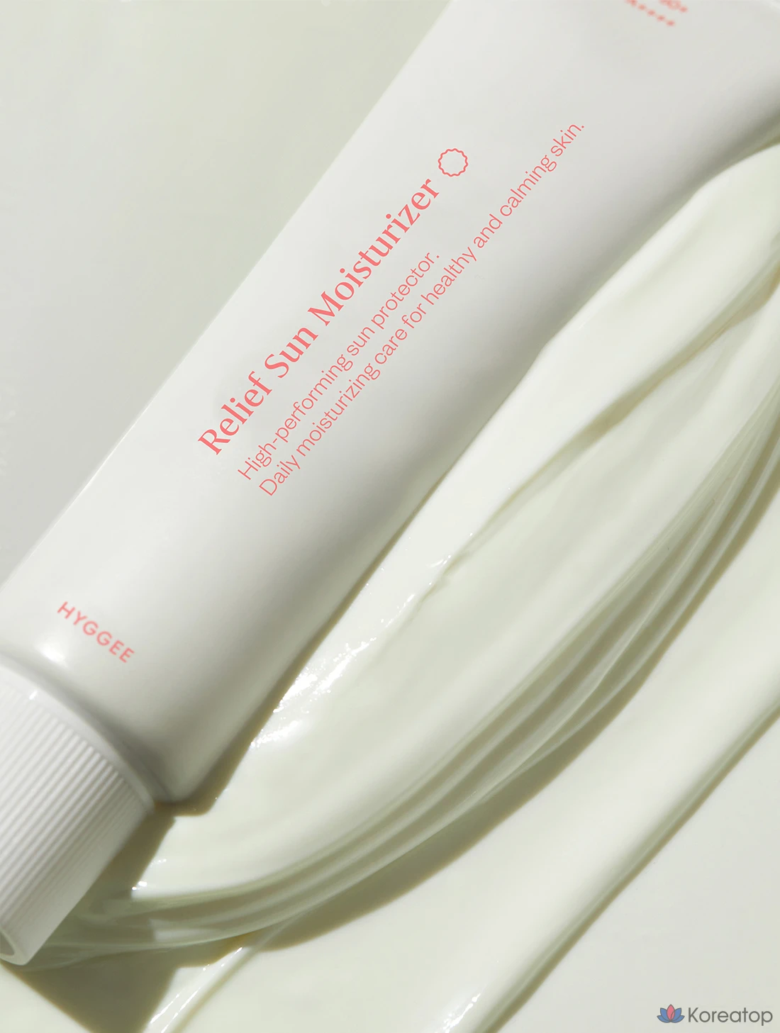 Увлажняющий солнцезащитный крем HYGGEE Relief SPF50+ PA++++, 50 мл, 1 шт.