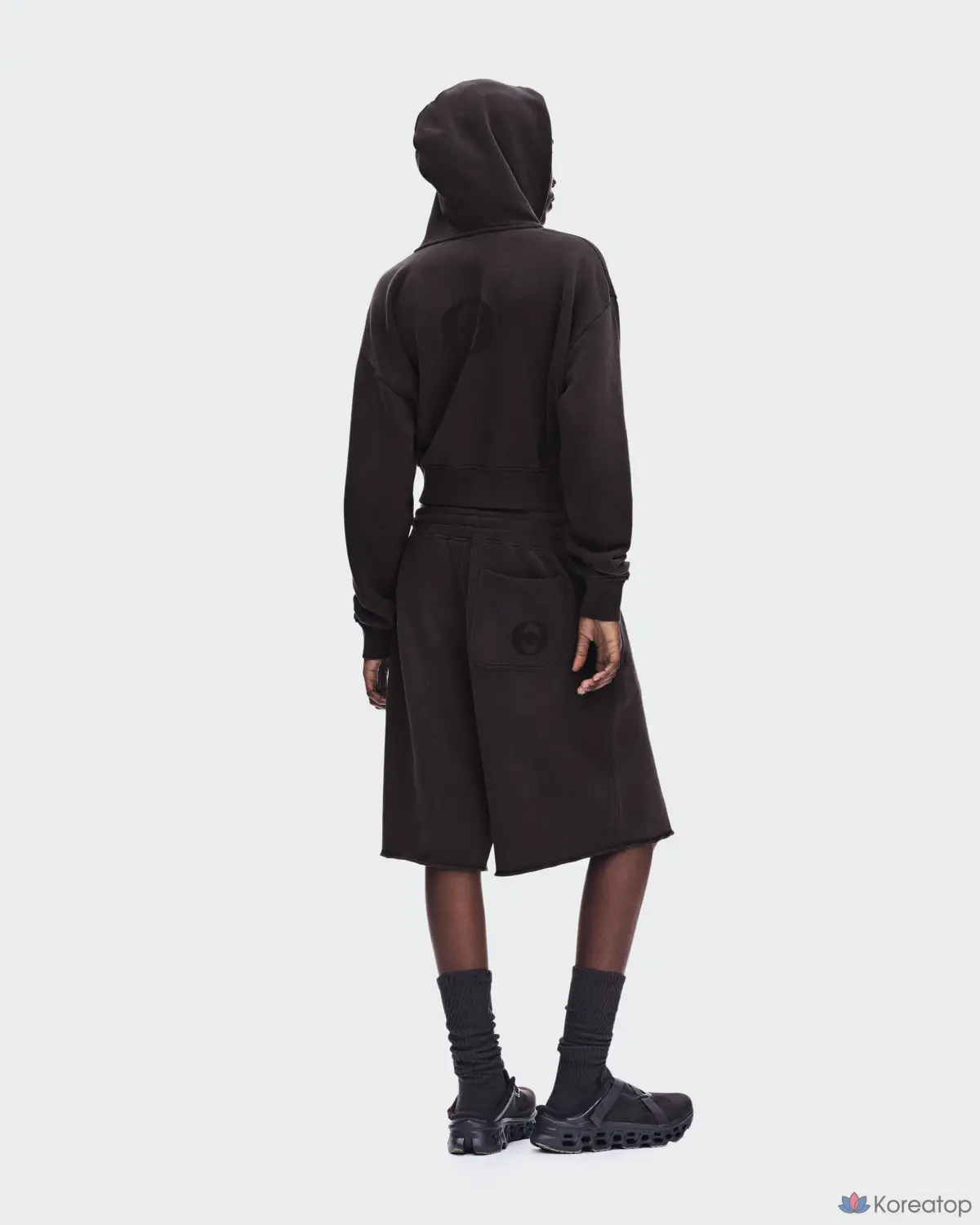 Шорты ON Club Collective Short FKA