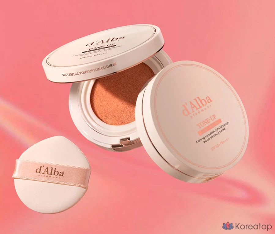 Солнцезащитный крем D'alba Waterful Tone-Up Sun Cushion 15 г + набор сменных блоков SPF50+ PA++++, 1 шт.