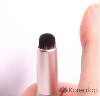 Кисть для растушевки губ Espoir Dual Smudging Lip Brush, 1 шт.