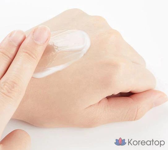 Успокаивающий крем Estura Atobarrier 365 Hydro Soothing Cream, 1 шт.