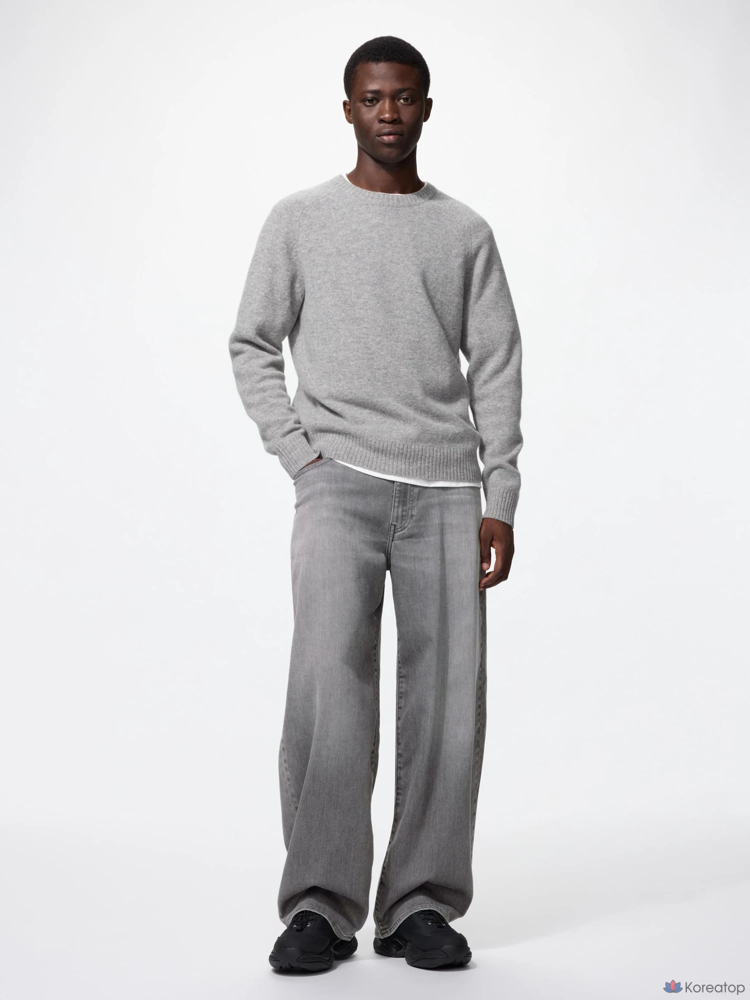 Джинсы Uniqlo EZY Barrel Jeans