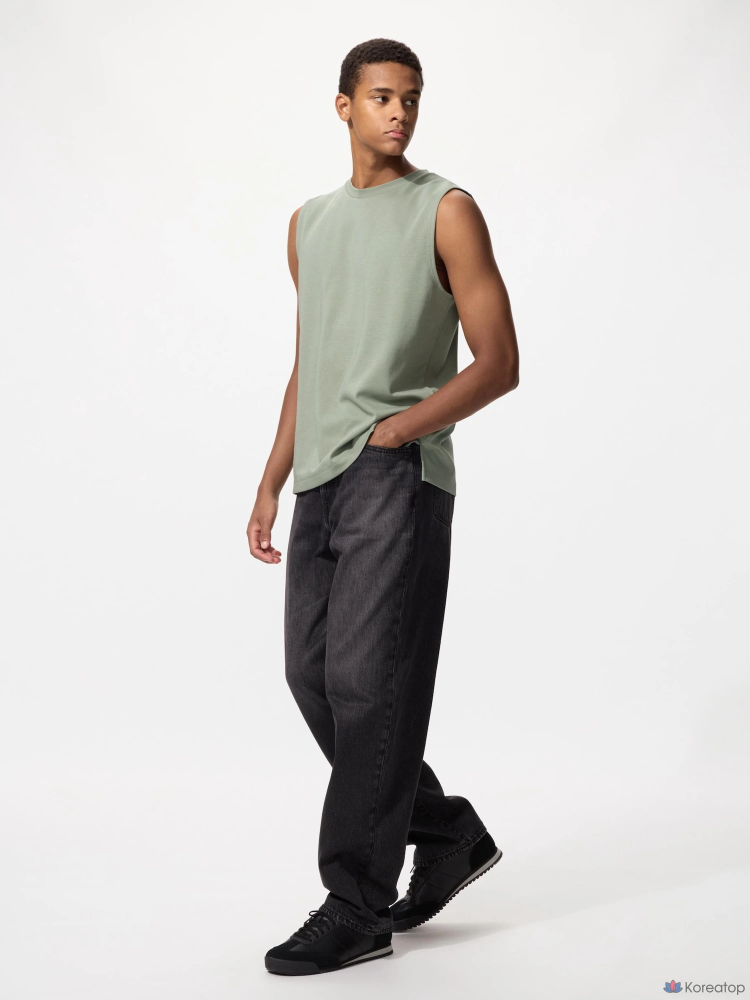 Майка Uniqlo AIRism Cotton Sleeveless T-Shirt
