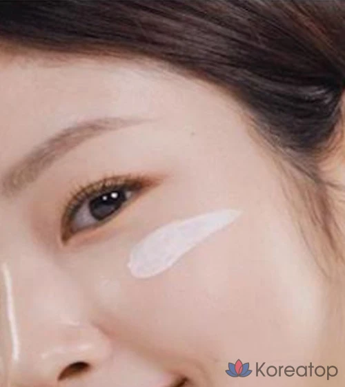 Солнцезащитный крем Nature Republic Chamomile Calming Tone-Up Sunscreen SPF50+ PA++++, 50 мл, 1 шт.