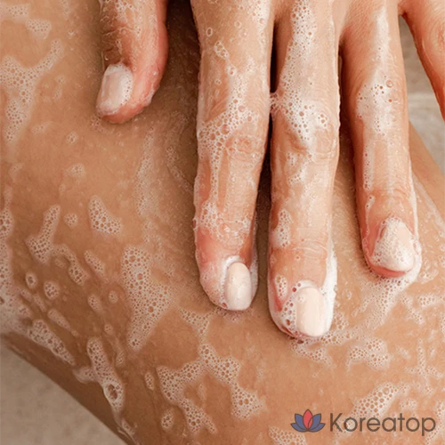 Увлажняющий кремообразный гель для душа BEYOND Deep Moisture, 300 мл, 1 шт.