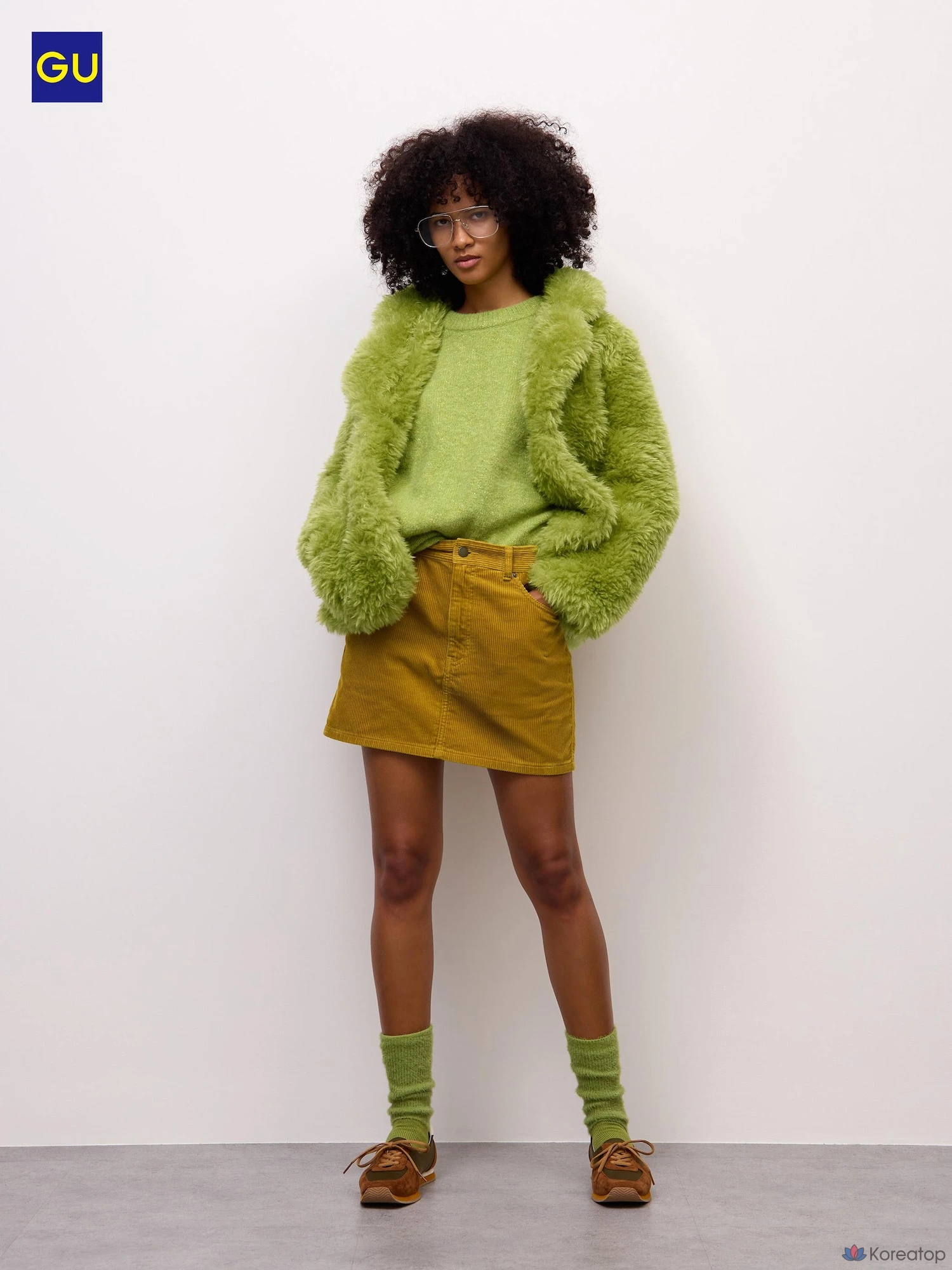 Юбка Uniqlo Low Waist Corduroy Mini Skirt