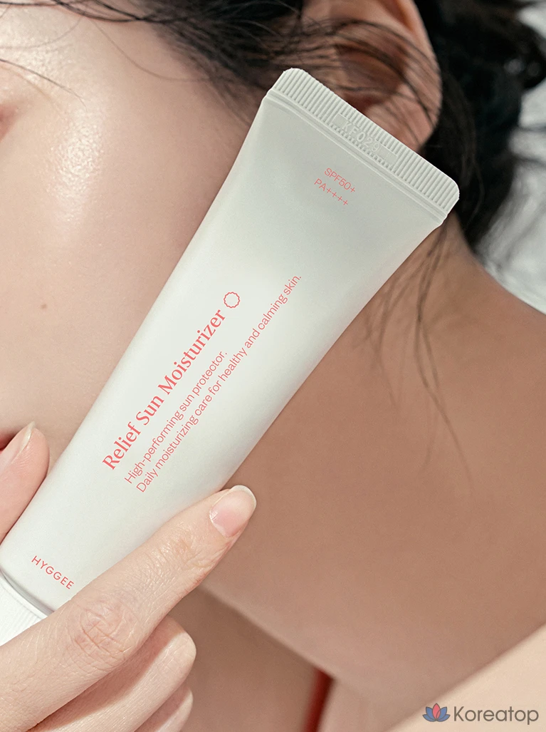 Увлажняющий солнцезащитный крем HYGGEE Relief SPF50+ PA++++, 50 мл, 1 шт.