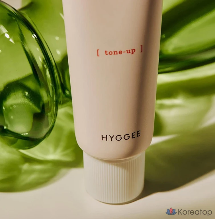 Солнцезащитный крем HYGGEE Fresh Vegan Tone-Up Sunscreen SPF50+ PA++++, 50 мл, 1 шт.