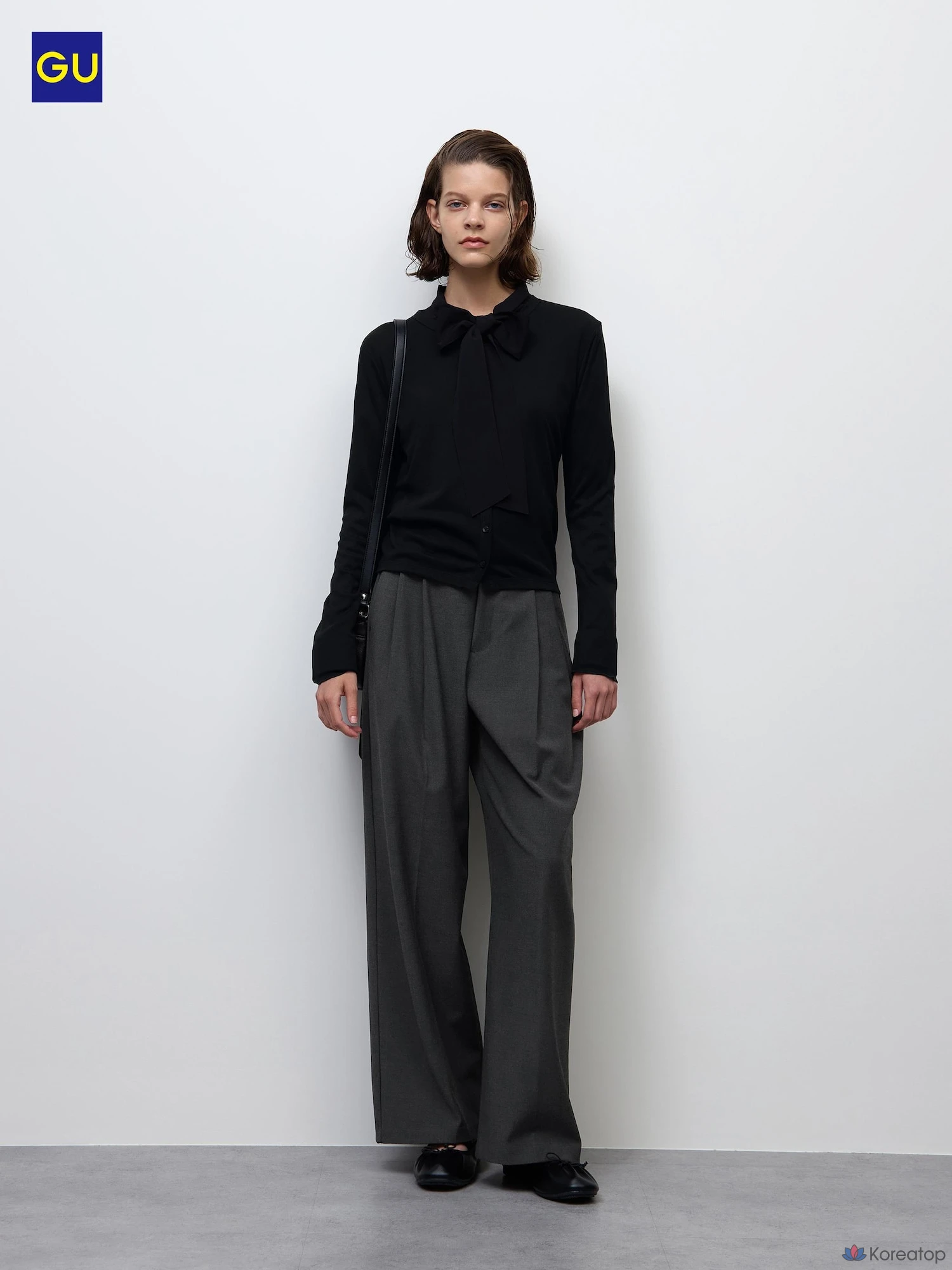 Брюки Uniqlo Tuck Wide Pants