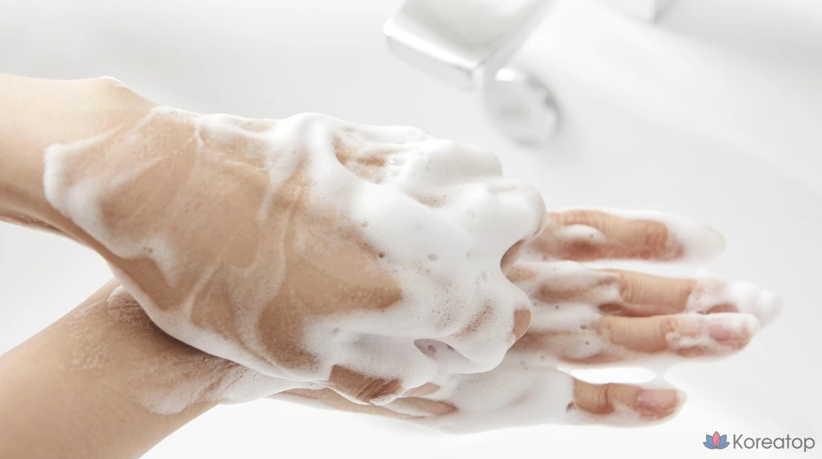 Пенящееся жидкое мыло для рук Dr. Bio с фруктово-мускусным ароматом, 500 мл, 1 шт.