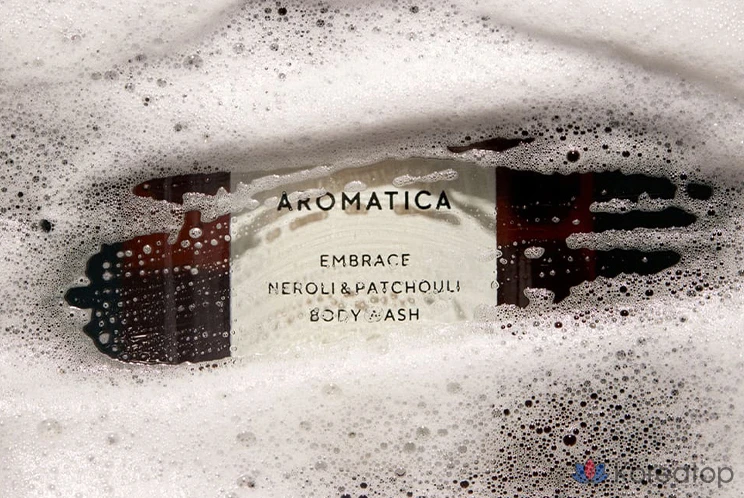 Гель для душа Aromatica Embrace с нероли и пачули, 300 мл, 1 шт.