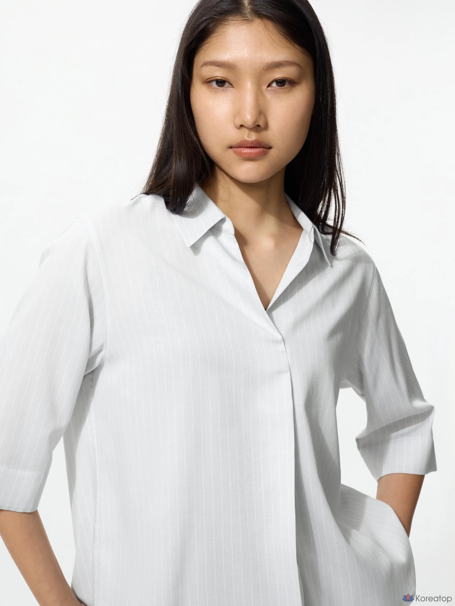 Блузка Uniqlo Rayon Skipper Collar Blouse (7/8 Sleeve), в полоску
