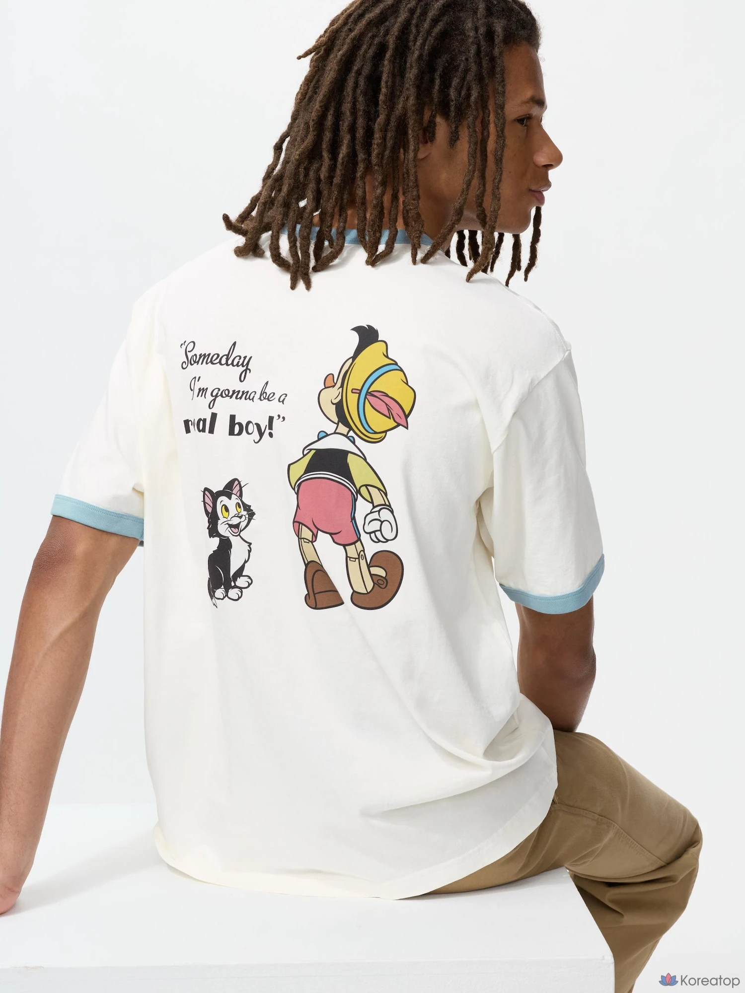 Футболка Uniqlo MAGIC FOR ALL ICONS UT Graphic T 2B Ringer