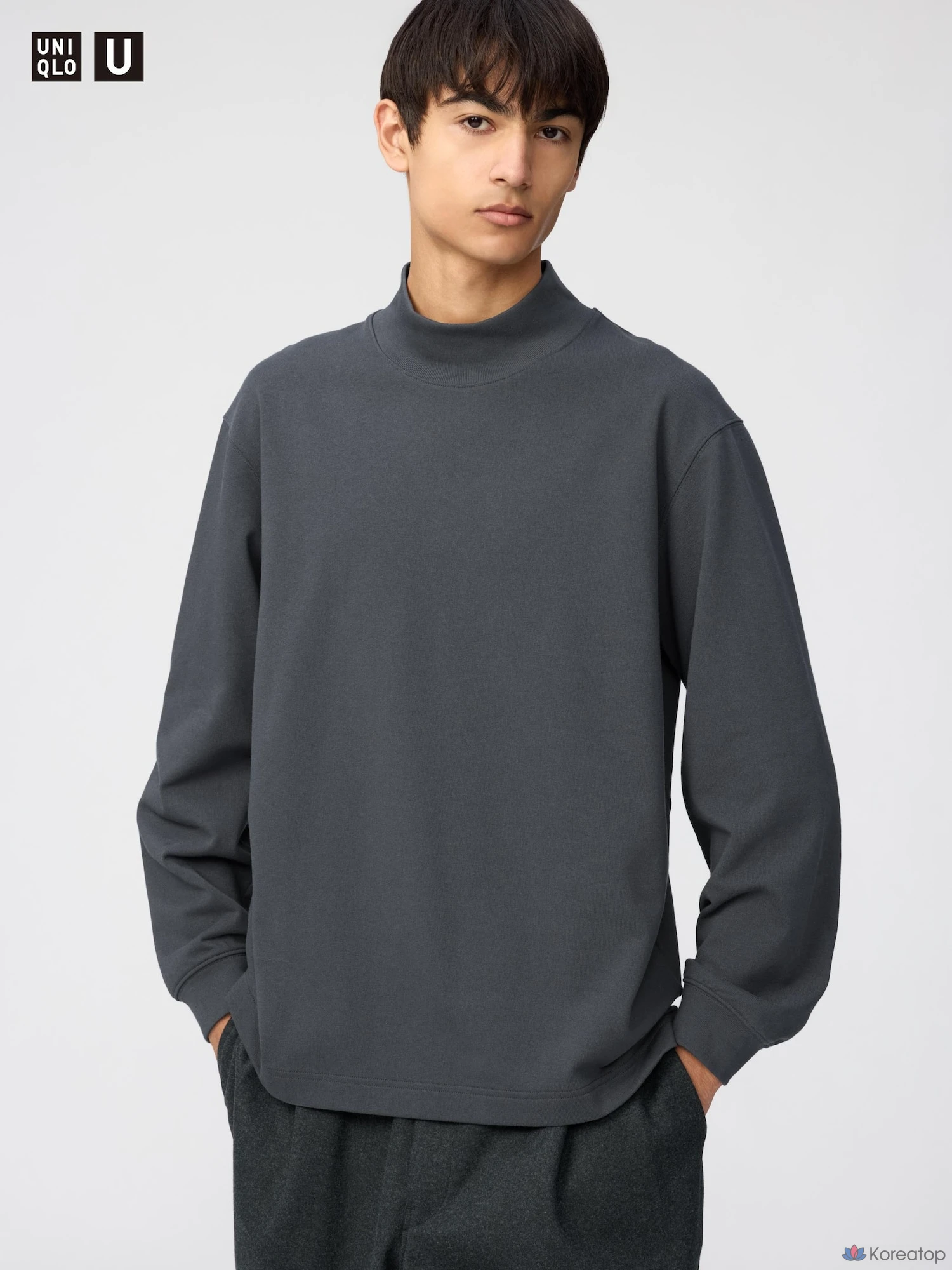 Футболка Uniqlo Mock Neck Long Sleeve T-Shirt