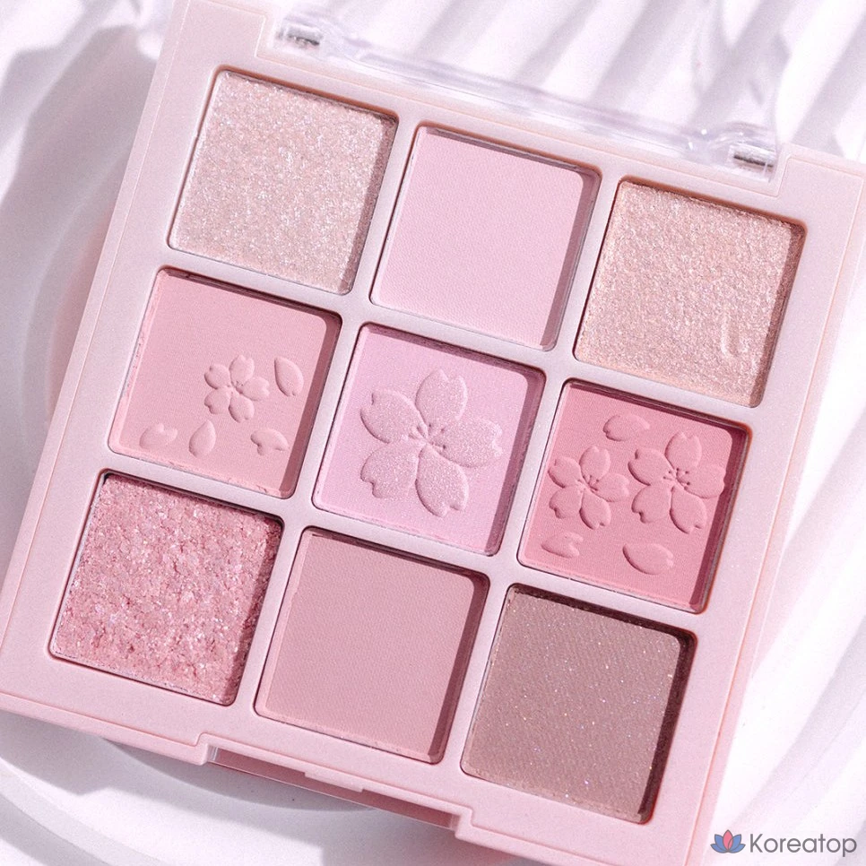 Палитра теней для век Dasique Shadow Palette, Romantic Blossom, 1 шт.