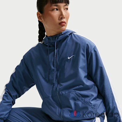 Куртка с капюшоном женская Nike Sportswear Classic Woven Loose UV Protection Hooded Jacket, фото 3