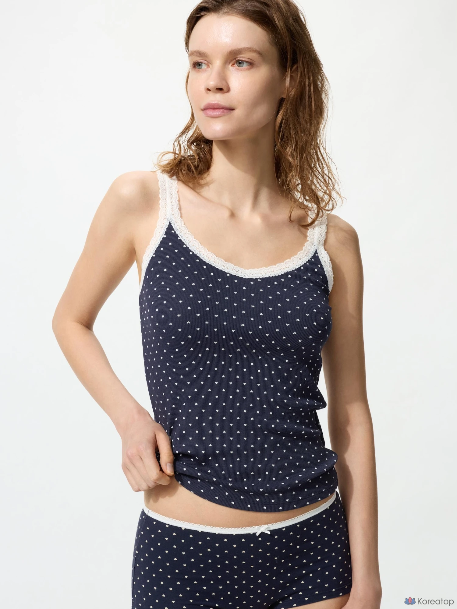 Камисоль Uniqlo Rib Lace V-Neck Camisole