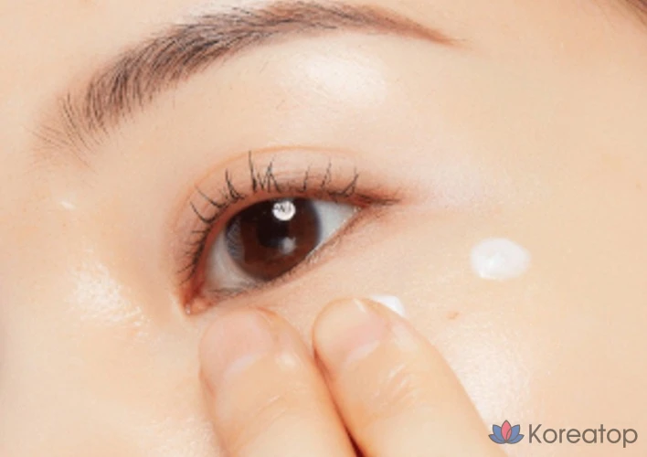 Крем Innisfree с гиалуроновой кислотой и экстрактом зеленого чая, тюбик 50 мл, 1 шт., фото 3