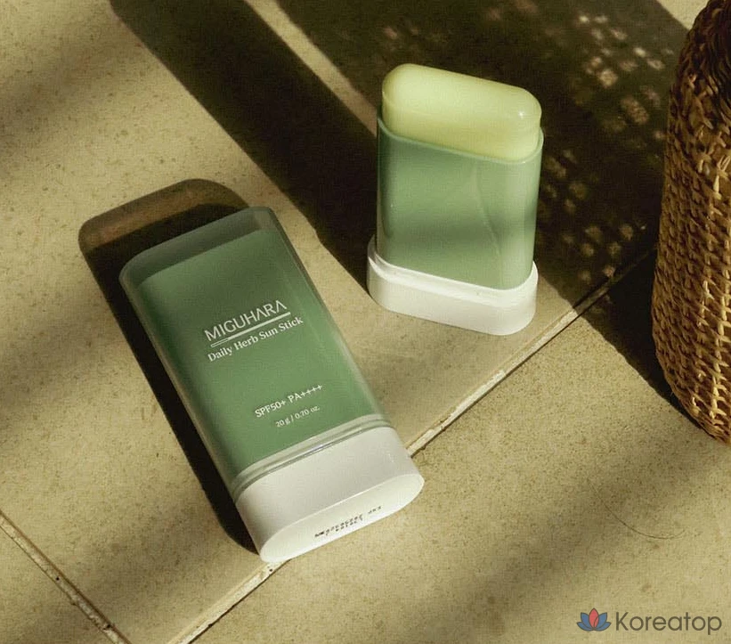 Солнцезащитный стик Miguhara Daily Herb Sun Stick SPF50+ PA++++, 20 г, 1 шт.
