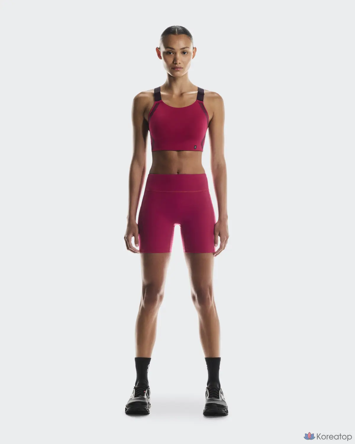 Тайтсы ON Performance Tights Short