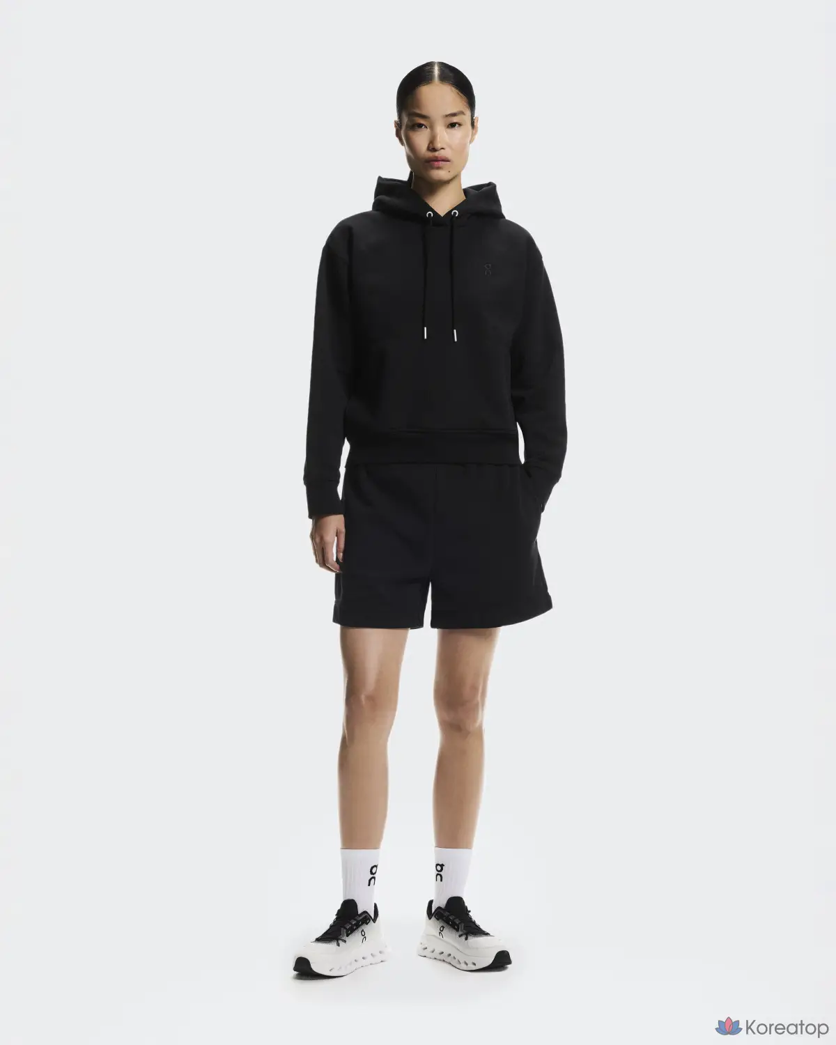 Худи ON Club Collective Hoodie