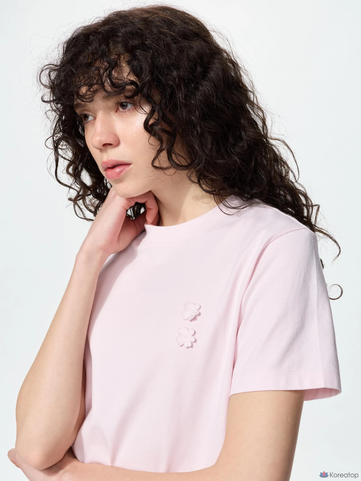 Футболка Uniqlo Graphic T B