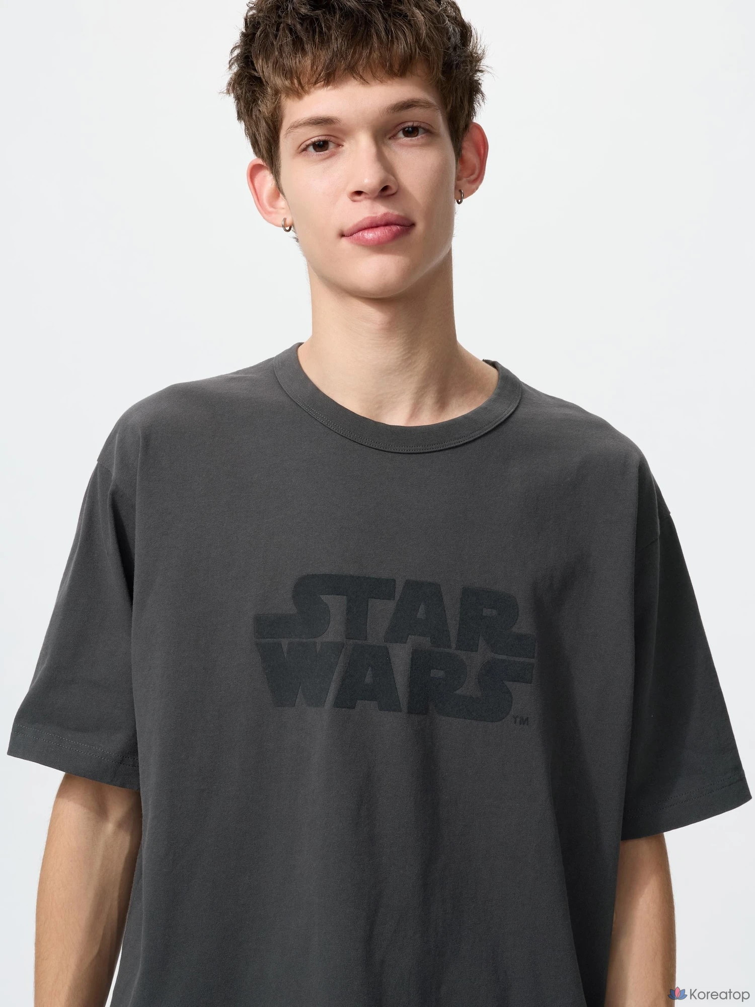 Футболка Uniqlo MAGIC FOR ALL ICONS UT Graphic T 1G