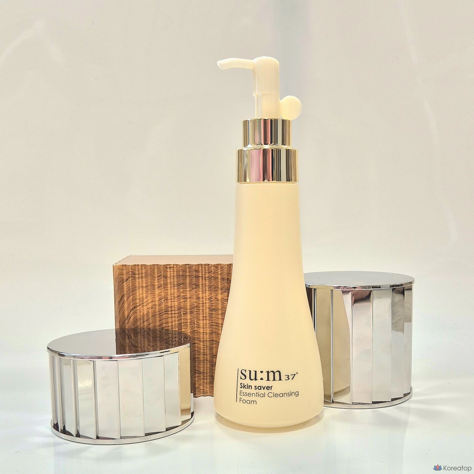 Очищающая пенка для лица Ohui Sum37 Skin Saver Essential, 250 мл, 1 шт.