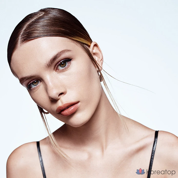 Тонер Mac Studio Fix Fluid Skin Balancing Complex Longwear Soft Matte Foundation SPF 25 PA++, оттенок NC11, 30 мл, 1 шт.