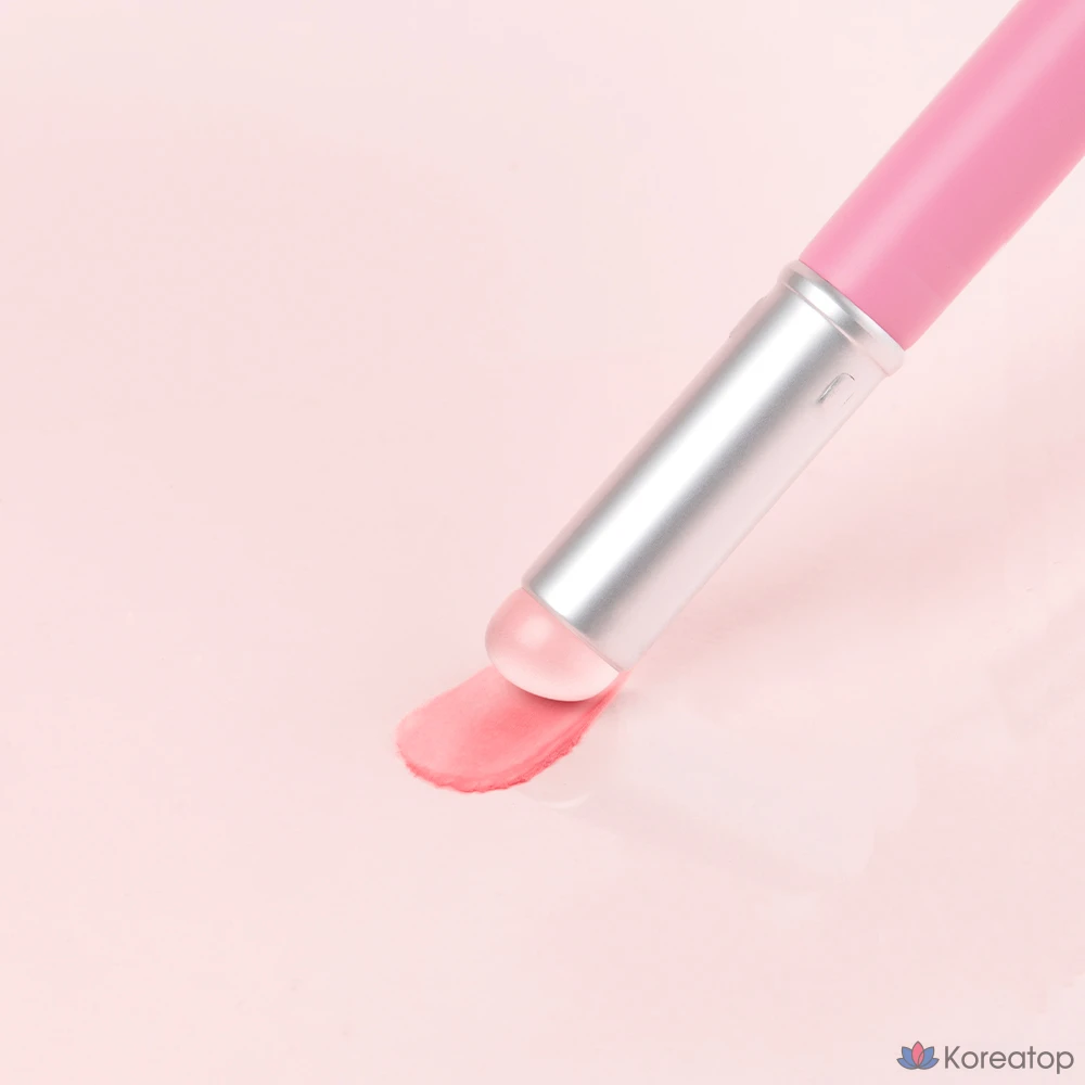 Силиконовая кисть MERZY Blurry, 1 шт., разные цвета.